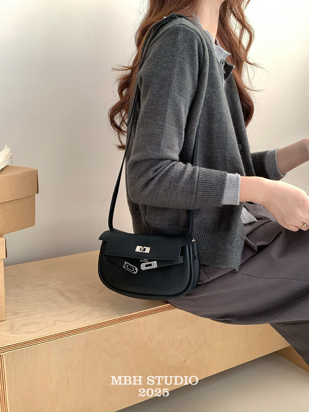 MBH Top Grain Leather Litchi Pattern Kelly Bag 2-in-1 Silver Buckle Crossbody Bag with Mini Bag - Image 3
