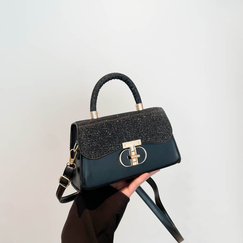 Minimalist Chain Small Square Bag for Women 2025 Trendy Handbag Crossbody Shoulder Bag