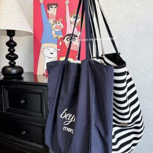 Large Capacity Reversible Letter Print Striped Crossbody Shoulder Bag