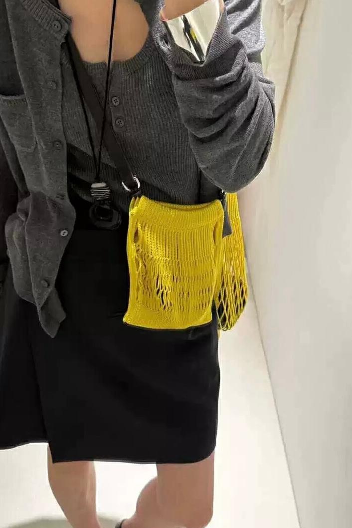 MBH Korean Niche Design Beach Hollow Small Mesh Bag Casual Crossbody Bag - Image 5