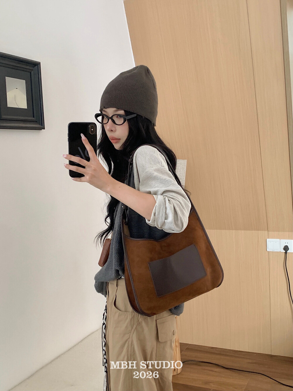 MBH Frosted Leather Colorblock Tote Bag Small Daily Commute Shoulder Bag with Storage Pouch