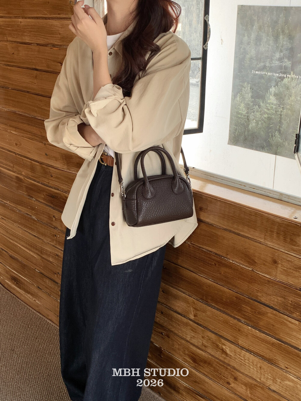 Bubble Texture Top Layer Sheepskin Bowling Bag Niche Design Versatile Handbag Crossbody Bag with Shoulder Strap - Image 3
