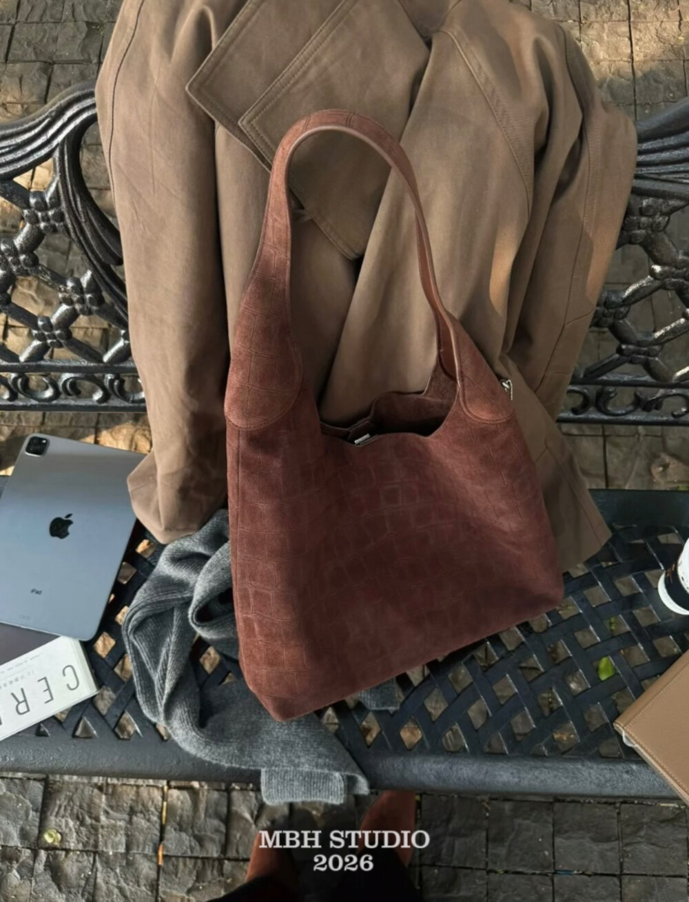MBH Stone Texture Frosted Leather Tote Bag Large Capacity Shoulder Bag with Storage Pouch