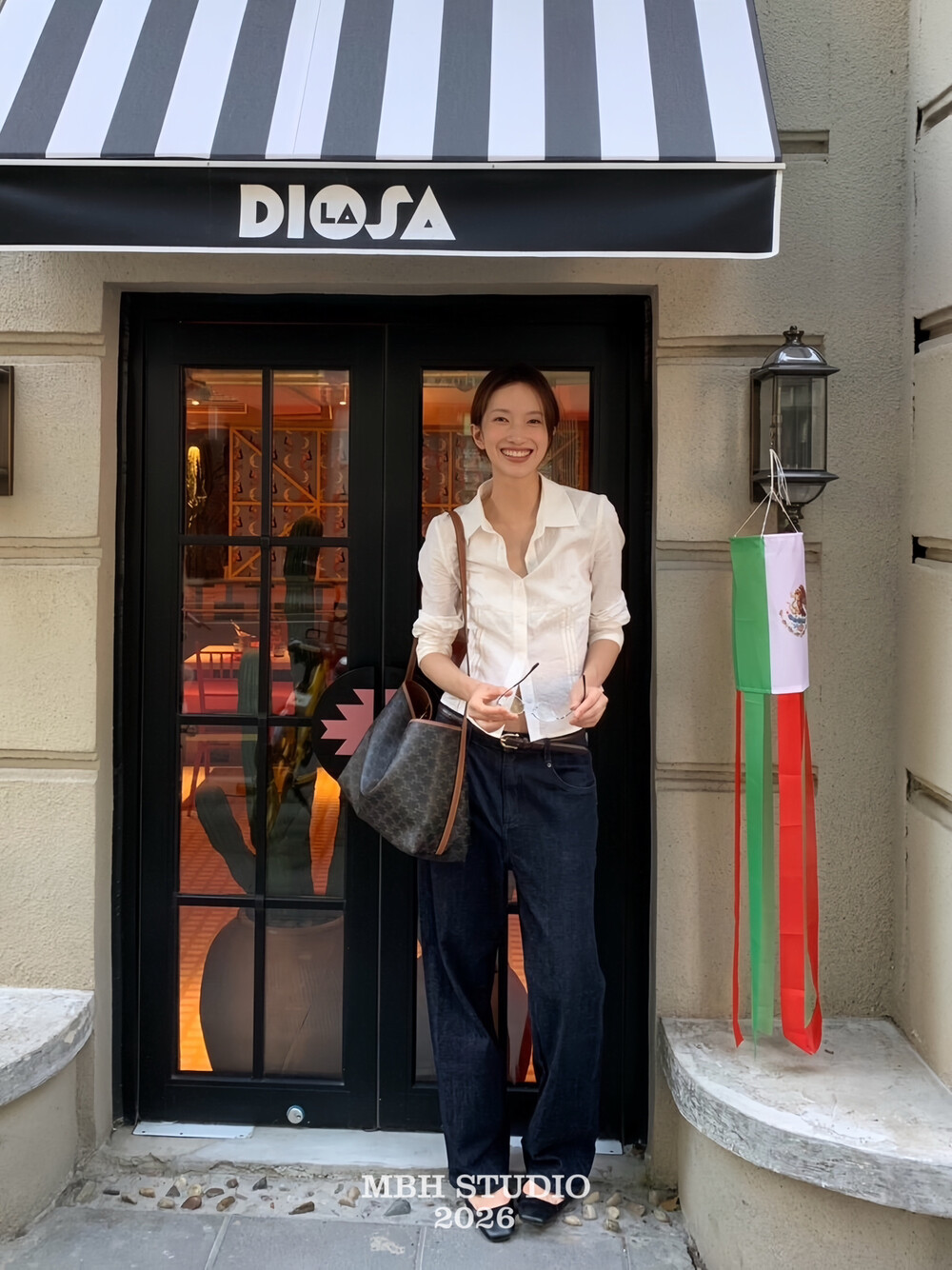 MBH Monogram Large Capacity Tote Bag Lightweight Commute Crossbody Shoulder Bag with Storage Pouch - Image 2
