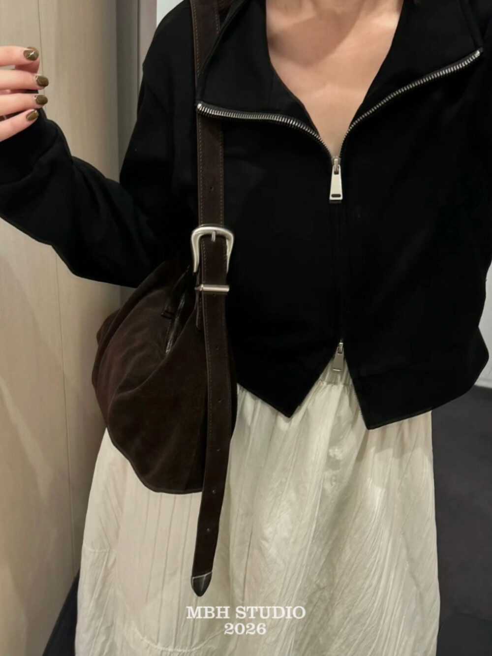 MBH Matte Brushed Leather Dumpling Bag with Antique Silver Buckle and Wide Strap - Image 3