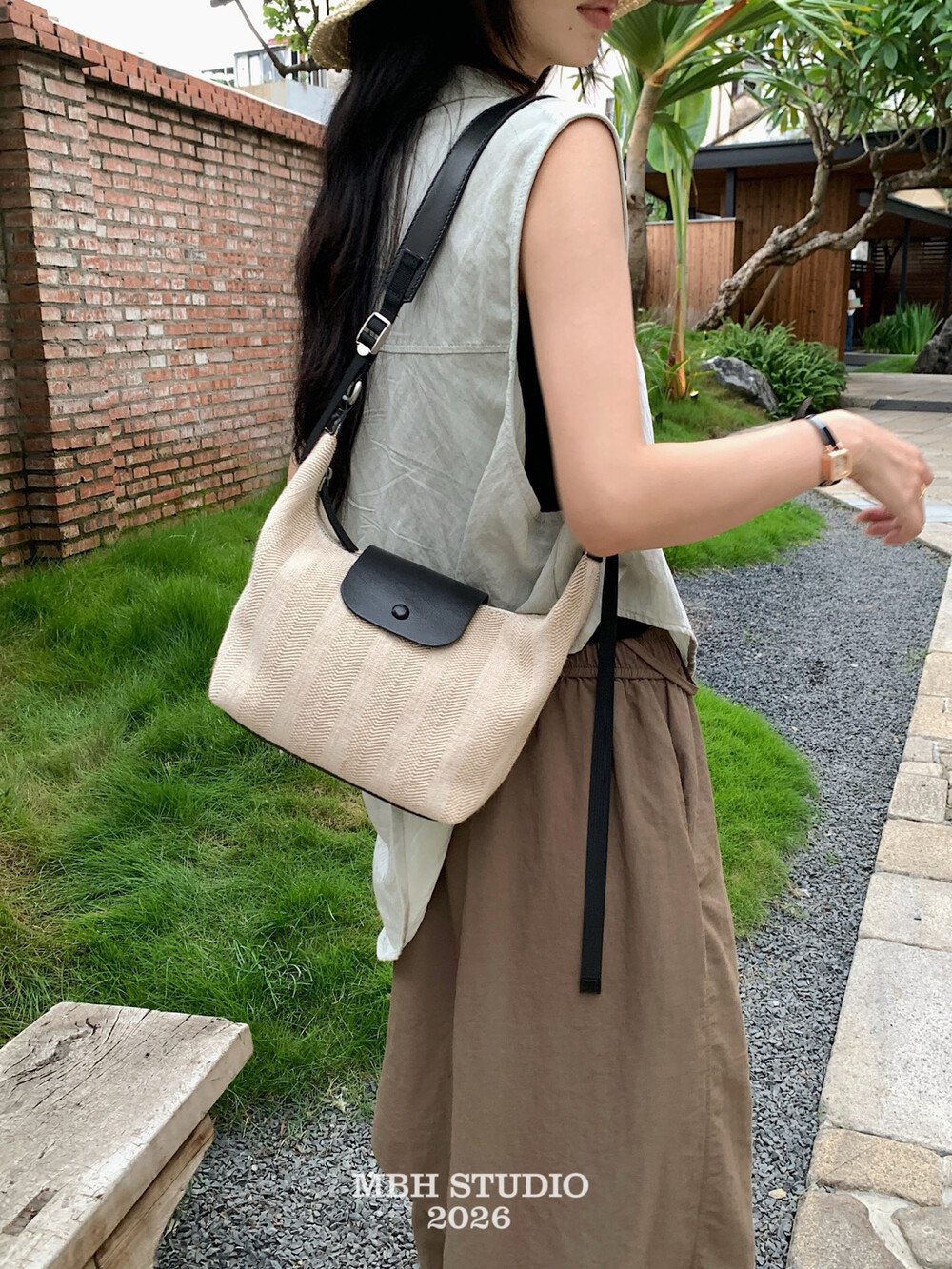 MBH Cowhide and Cotton Linen Color Block Dumpling Bag Casual Commuter Handbag Crossbody with Shoulder Strap - Image 3