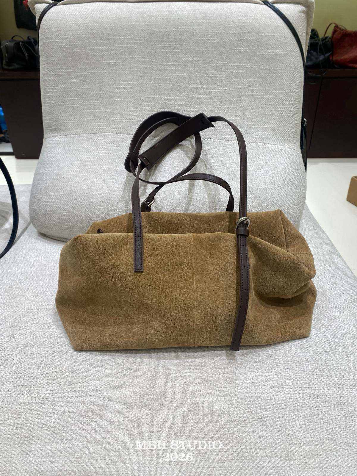 MBH Korean Dongdaemun Boston Pillow Bag Matte Leather Large Capacity Shoulder Bag - Image 3
