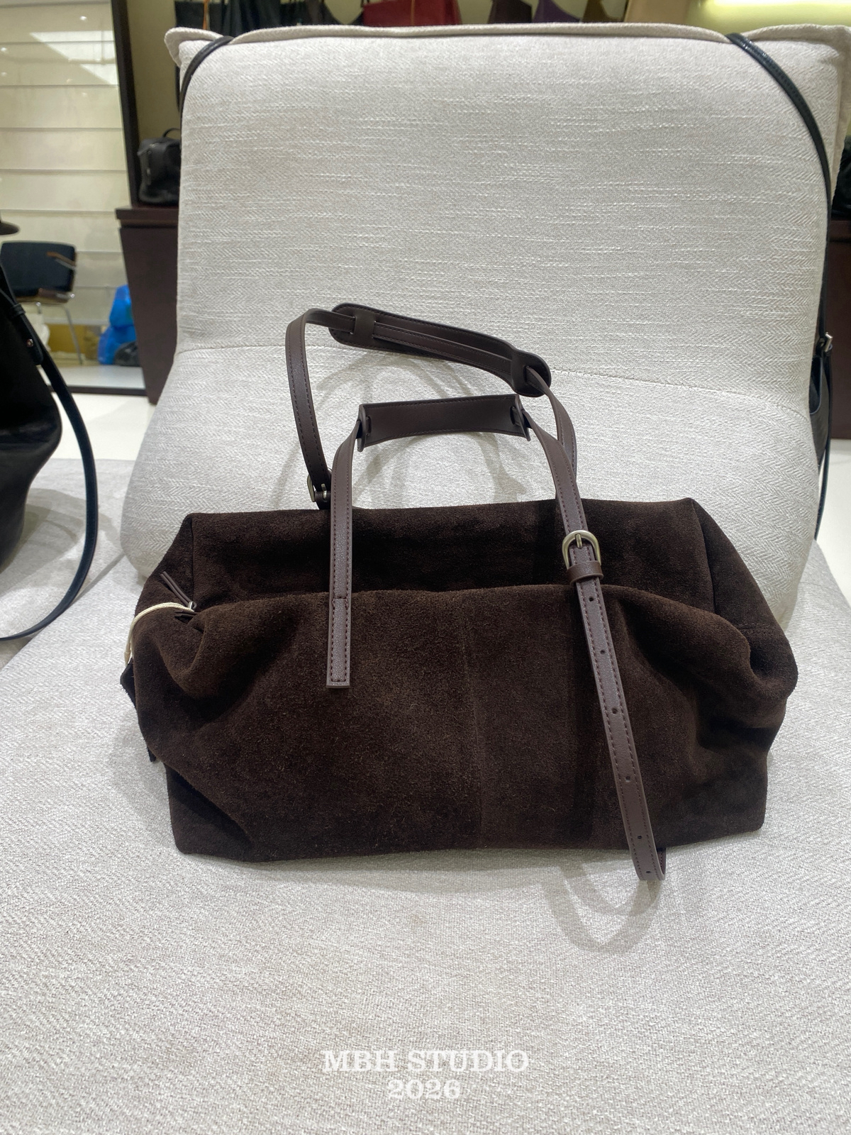 MBH Korean Dongdaemun Boston Pillow Bag Matte Leather Large Capacity Shoulder Bag - Image 4