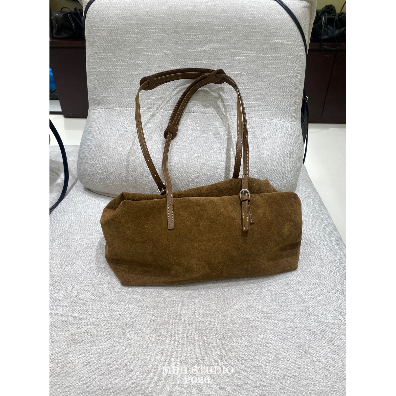 MBH Korean Dongdaemun Boston Pillow Bag Matte Leather Large Capacity Shoulder Bag - Image 5